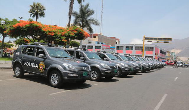 Los fondos de los oficiales de la Policía se habrían utilizado para adquirir bienes a nombre de terceros   