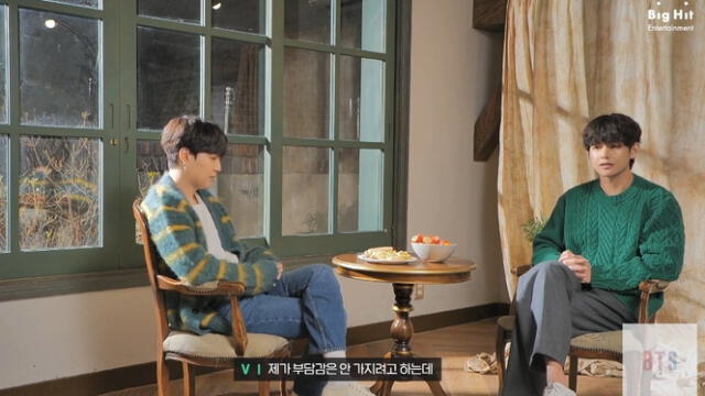 Kim Taehyung (V) y Min Yoongi (Suga) de BTS en la entrevista BE-hind story. Foto: captura YouTube