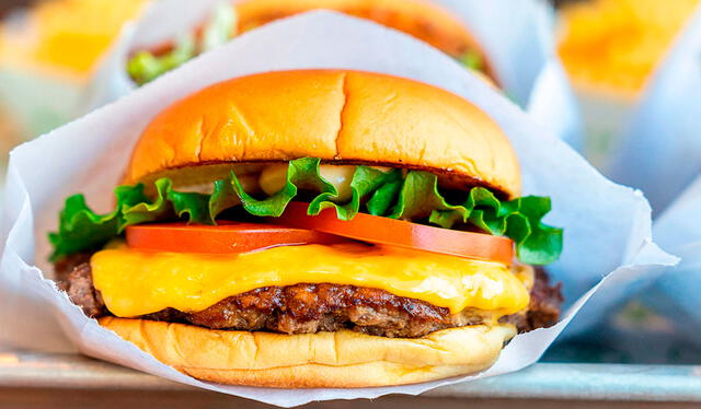 Un acompañante popular de la hamburguesa es el queso. Foto: Shake Shack