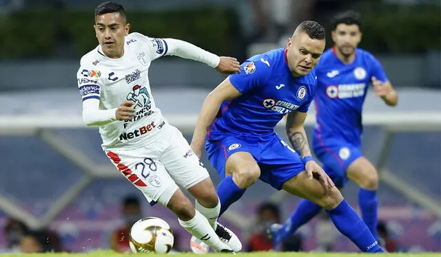 Cruz Azul y Pachuca se miden por el pase a la final de la Liga MX. Foto: Twitter La Afición Cruz Azul y Pachuca se miden por el pase a la final de la Liga MX. Foto: Twitter La Afición