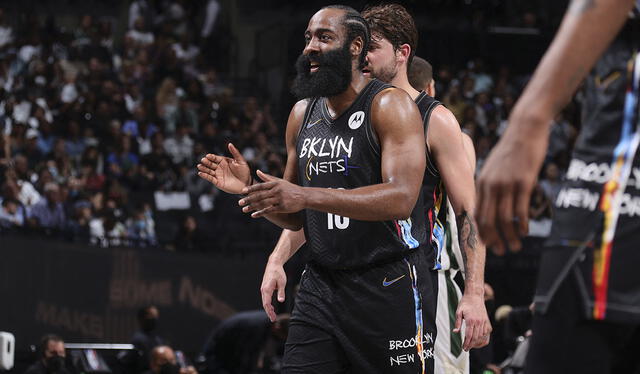 Nets y Bucks juegan en Juego 5 de las semifinales del Este por los NBA Playoffs. Foto: AFP