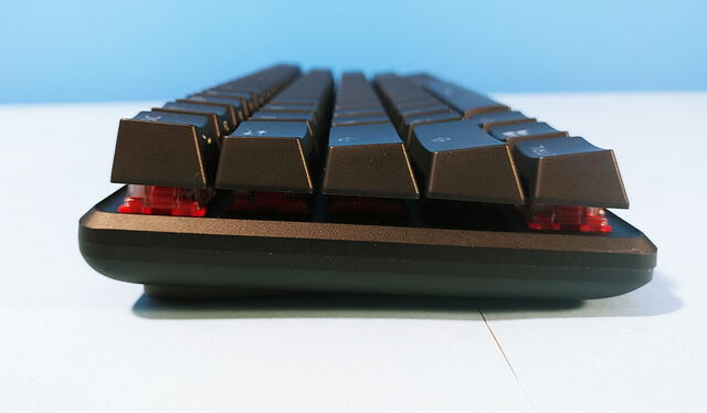 Perfil del HyperX Alloy Origins 60. Foto: Edson Henriquez