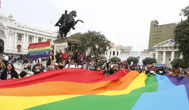 Marcha por el orgullo LGTBIQ+. Foto: La República   