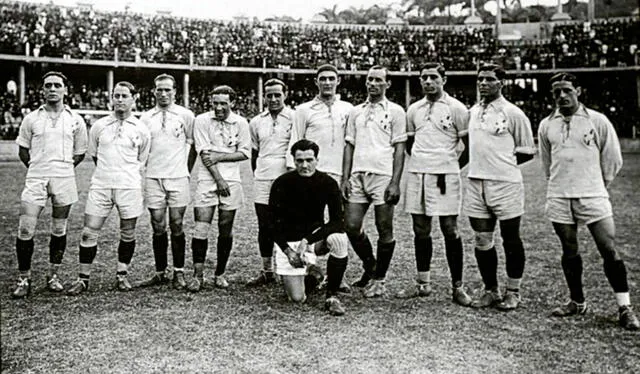 Integrantes de la selección brasileña que ganó la Copa América de 1922. Foto: Conmebol