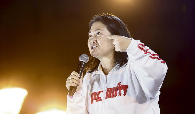 Sin límites. La postulante de Fuerza Popular, Keiko Fujimori, insiste en el supuesto fraude sin tener hasta el momento ninguna prueba. Foto: John Reyes/La República