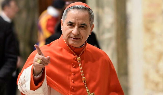 El Vaticano juzga por corrupción al influyente cardenal Angelo Becciu. Foto: AFP
