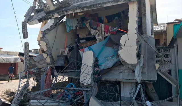 Casas y edificios destruidos tras el terremoto de magnitud 7,2 en Haití. Foto: Twitter