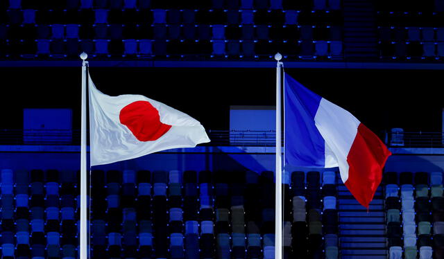 Las banderas de Japón y Francia como símbolo del pase de sede de las Olimpiadas. EFE/CPE/ Jaime de Diego