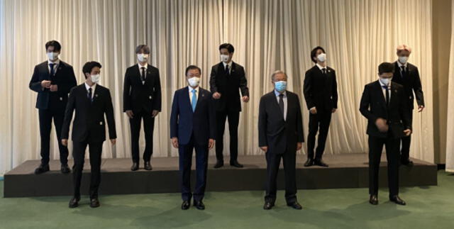 BTS, el presidente Moon Jae In y el secretario general de la ONU. Foto: Yonhap/CasaAzul