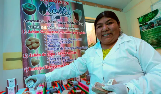 Entre sus productos, Silveria ofrece jabones para la ropa, detergente en polvo, lavavajillas y pastillas desinfectantes. Foto: EFE. Entre sus productos, Silveria ofrece jabones para la ropa, detergente en polvo, lavavajillas y pastillas desinfectantes. Foto: EFE.