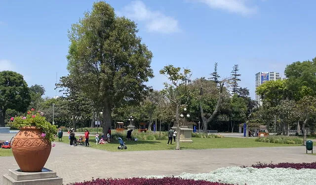 El Parque de la Reserva se ha convertido en uno de los centros de esparcimiento favoritos para familias y público en general. Foto: Twitter @_AguilarVictor