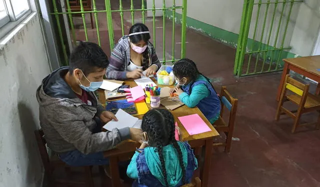 Actividades en la biblioteca escolar. Foto: cortesía Hilda Villalobos