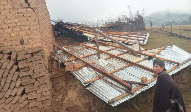 Una de las casas que resultó destruida producto de los vientos de gran intensidad. Foto: Zacarías Gómez