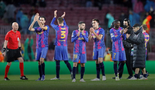 FC Barcelona depende de sí mismo para pasar a octavos de final de la Liga de Campeones 2021-22. Foto: EFE / Alberto Estévez.