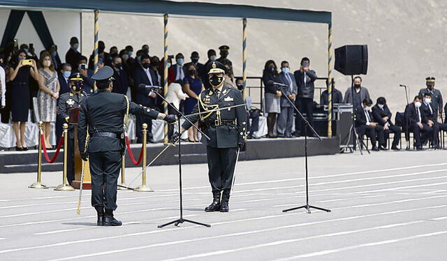 La propuesta. Originalmente, el comandante general PNP Javier Gallardo planteó la salida de los generales investigados y los que cumplieron dos años en el cargo. Foto: difusión