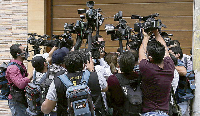 En peligro. Periodistas han visto afectada su labor durante los últimos años. Foto: Gerardo Marín/La República   