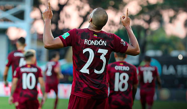 Salomón Rondón es la carta de gol en Venezuela. Foto: Twitter @SeleVinotinto.