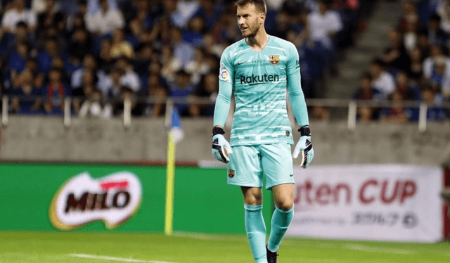 Neto no juega de titular en el Barcelona. Foto: difusión