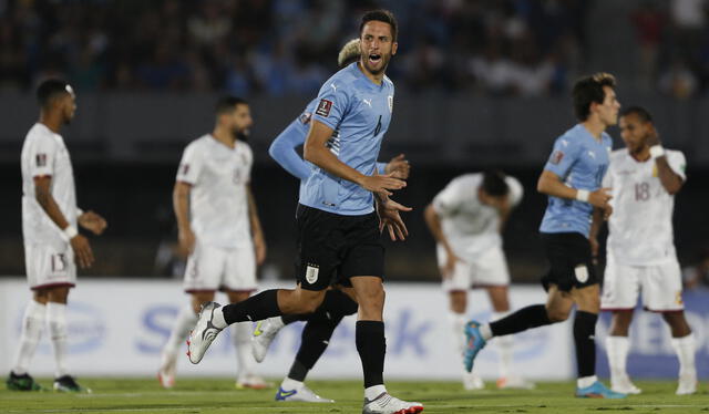 Rodrigo Bentancur anotó un gol ante Venezuela. Foto: AFP