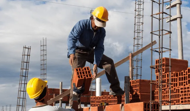 Construir tu casa en el terreno de tus suegros puede desencadenar problemas legales. Foto: El Economista