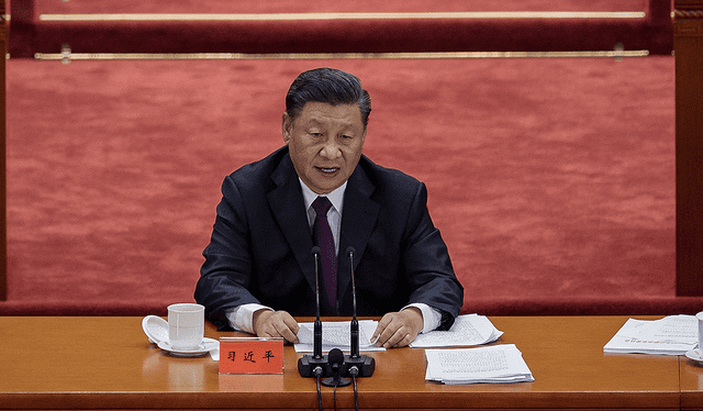 El presidente chino, Xi Jinping, pronuncia un discurso durante una ceremonia en el Gran Salón del Pueblo en Beijing. Foto: AFP