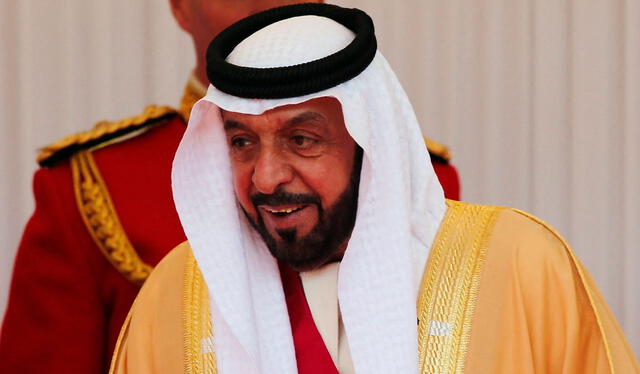El jeque Khalifa Bin Zayed Al Nahyan posee una fortuna de unos 18.000 millones de dólares. Foto: AFP