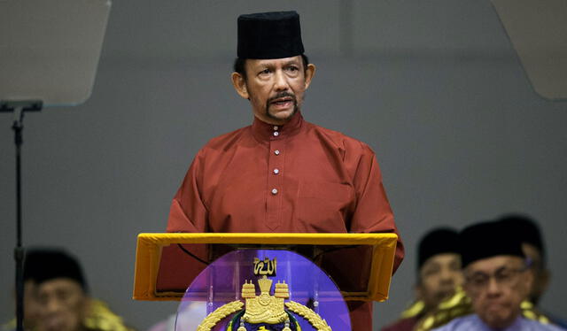 El sultán de Brunei es el segundo monarca más rico del mundo, con 30.000 millones de dólares. Foto: AFP