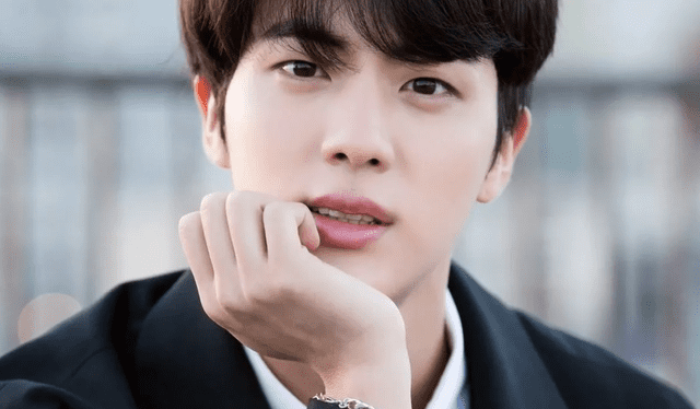 Jin de BTS fue operado de emergencia en el mes de marzo y ahora brinda detalles de su estado de salud. Foto: BIGHIT