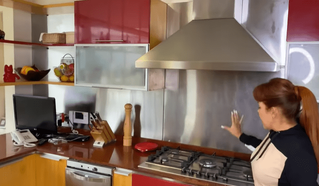 La cocina de Magaly Medina. Foto: Youtube.