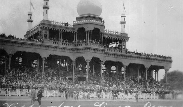 Imagen del Hipódromo de Santa Beatriz, inaugurado en 1903 y donde ahora se encuentra el Campo de Marte. Foto: Lima la única