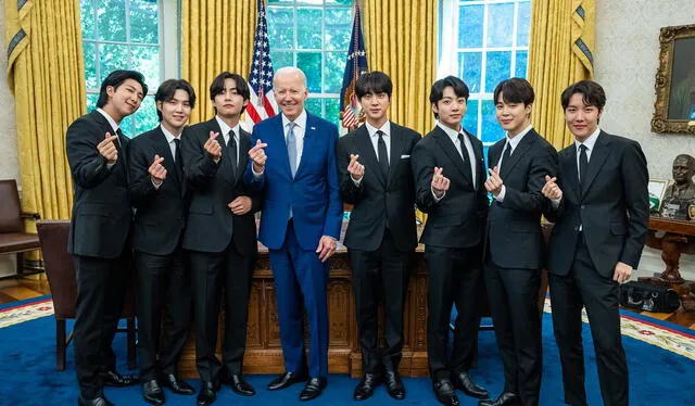 Los integrantes de BTS posaron junto al presidente Joe Biden en la Casa Blanca. Foto: Twitter @bts_bighit