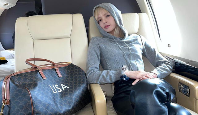Lisa en jet privado de CELINE. Foto: Instagram