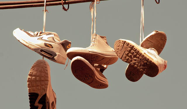 México es uno de los lugares donde más se realiza el shoefiti. Foto: Flickr