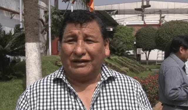 Aquilino Flores comenzó vendiendo ropas en las calles de Lima. Foto: captura YouTube / Senati