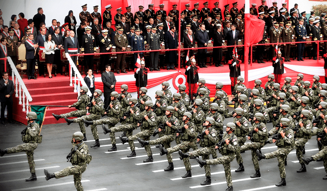  Desfile militar se desarrollará en el mandato de Dina Boluarte. Foto: El Popular    
