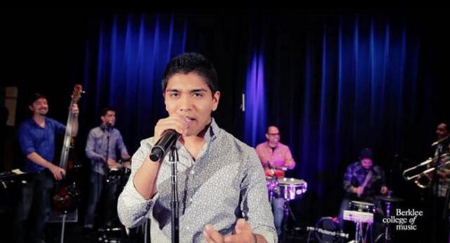 Christian Yaipén cantó cumbia peruana en la prestigiosa universidad de Berklee. Foto: captura Berklee College of Music/ YouTube