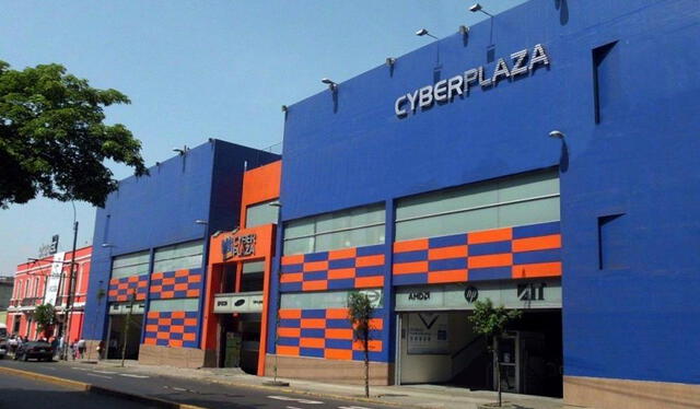 Cyber Plaza se ubica en la avenida Wilson. Foto: A donde vivir