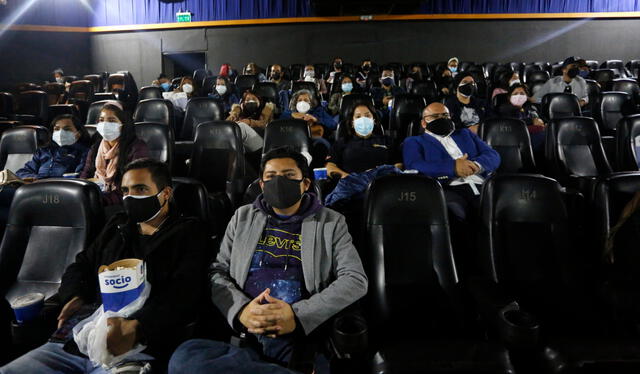 Los martes son los días en los que la entrada es más económica en los cines. Foto: Carlos Contreras/La República   