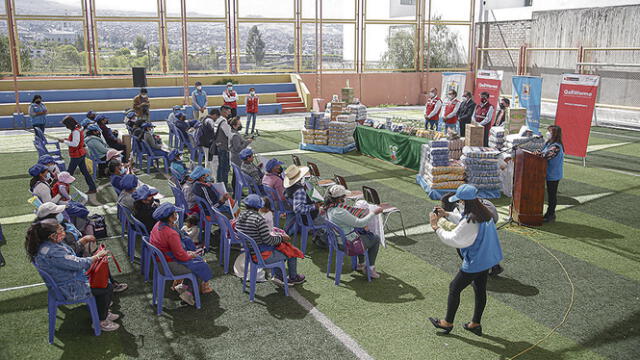 Qaliwarma entregó productos para ollas comunes. Foto: La República Qaliwarma entregó productos para ollas comunes. Foto: La República