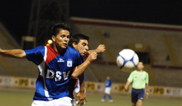 Janio Pósito empezó su camino para volver a primera en Copa Perú con Mannucci. Foto: Diario La Industria de Trujillo
