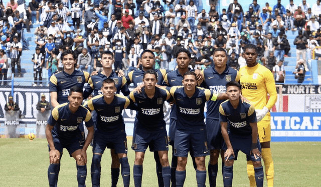Alianza Lima se llevó la reserva al ganarle la final a Ayacucho FC en Huacho. Foto: Alianza Lima