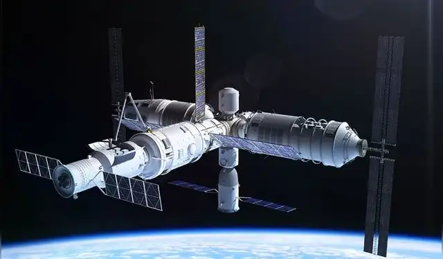 La estación espacial china Tiangong tiene un largo de 20 metros, un peso de 70 toneladas y va dos años en órbita. Foto: Adrian Mann / Bisboss.com La estación espacial china Tiangong tiene un largo de 20 metros, un peso de 70 toneladas y va dos años en órbita. Foto: Adrian Mann / Bisboss.com