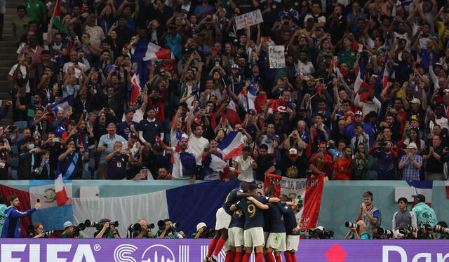 El aficionado de la Bicolor gritó con euforia los goles de Francia. Foto: AFP