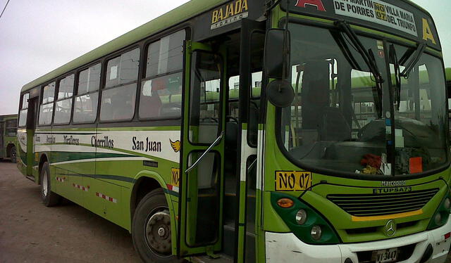 El bus de la línea 73-A inicia su recorrido en San Martín de Porres y llega hasta Villa María del Triunfo. Foto: Etupsa 73