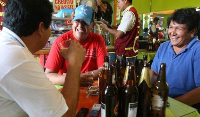 La venta de cerveza y otros licores está prohibida durante la Ley seca. Foto: Andina