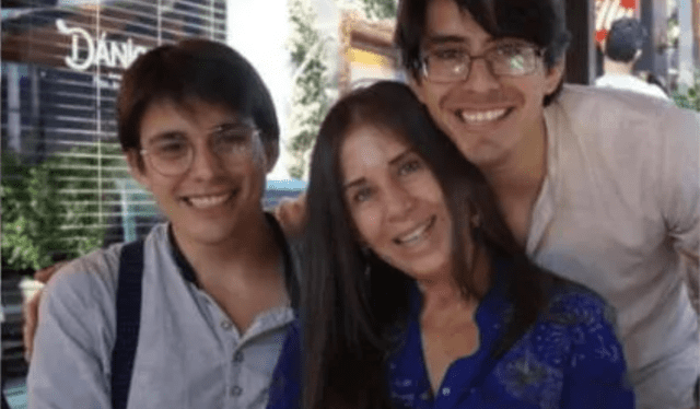 Sebastian Salazar junto a su madre Carol Nuñez y su hermano. Foto: difusión