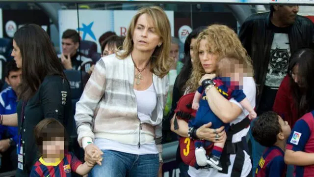 Montserrat Bernabéu, madre de Gerard Piqué, al lado de Shakira. Foto: difusión/AS México