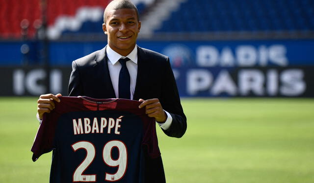 Kylian Mbappé fichó por PSG en 2017. Foto: AFP