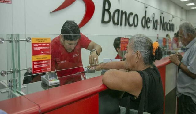 Modalidad de pago como depósito en cuenta ya<strong> </strong>cumplió con toda la entrega del bono. Foto: Andina  