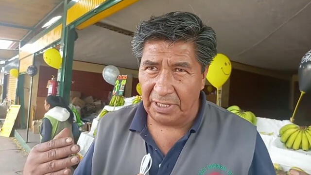 Cristóbal Huayapa es dirigente de la plataforma Río Seco, uno de los centros de abastos más grandes de Arequipa, ya que agrupa a 4.000 vendedores. Foto: La República    